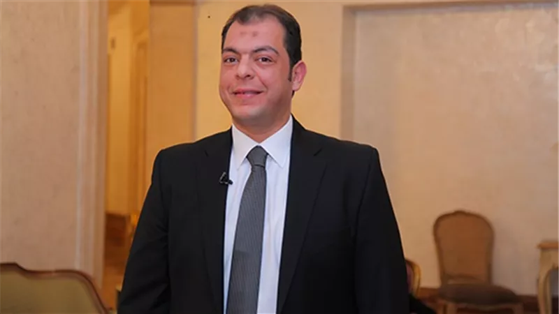 طبيب يكشف شروط إجراء عمليات التجميل للسيدات 
