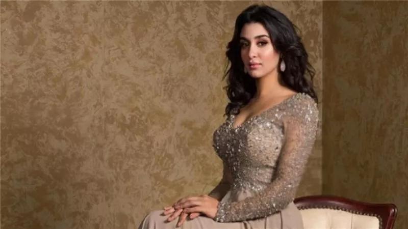 «كورونا».. جيهان خليل في أولى حكايات «ورا كل باب»