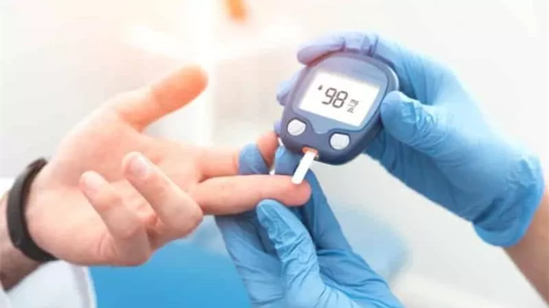 أخصائي باطنية: مرض السكر ليس السبب الوحيد لـ«التبول الليلي»