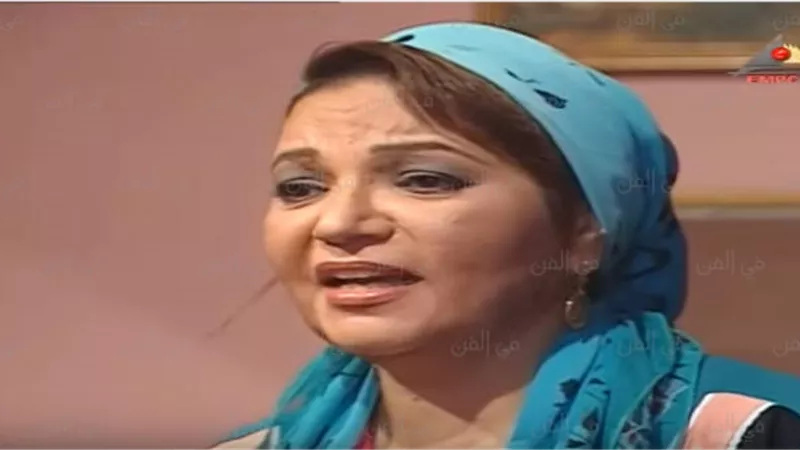 عفاف حمدي: حبيت جوزي من أول عمل مسرحي (فيديو) 