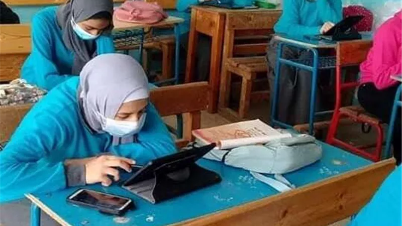 «السيستم وقع».. طلاب أولى ثانوي يفشلون في الوصول لامتحان العربي