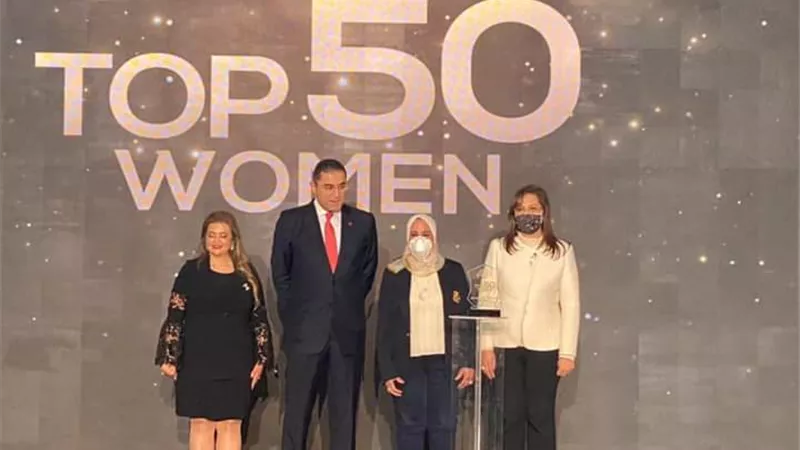 ترشيح مديرة «تطوير المناهج» لجائزة الـ50 سيدة الأكثر تأثيرًا 