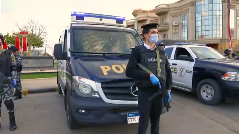 «الداخلية» تُكثف جهودها لفك لغز العثور على جثة مُسنة بدمياط 