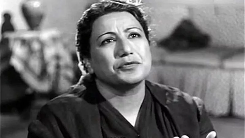 فردوس محمد «الأم اليتيمة» في السينما المصرية