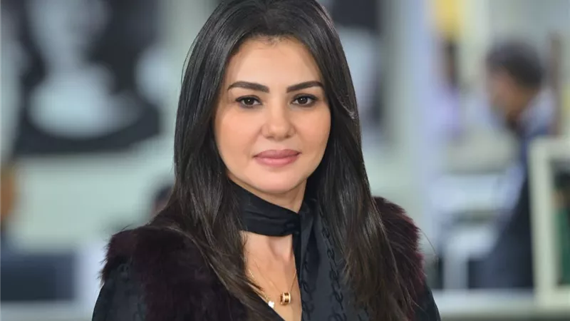 دينا فؤاد تكشف عن شخصية «قدرية» في مسلسل «اللي مالوش كبير»