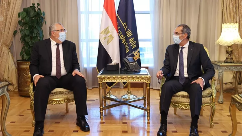 بروتوكول تعاون بين الزراعة والاتصالات في المشروعات البحثية التطبيقية