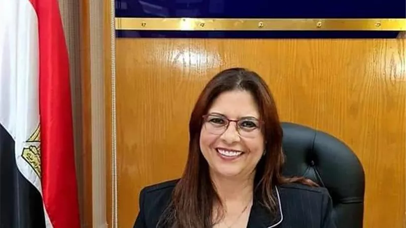 عضو مجلس الشيوخ: 24% نسبة تمثيل المرأة في الحقائب الوزارية.. فيديو