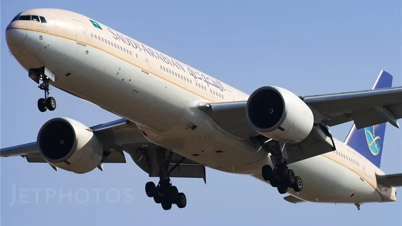 للراغبات في تأدية الفريضة.. آخر أخبار توقيت عودة الطيران السعودي الدولي 2021
