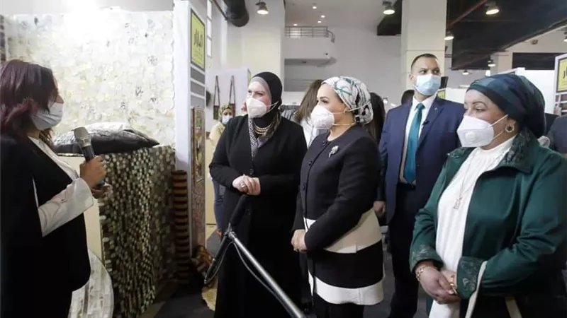 السيدة انتصار السيسي: «البازار» عكس قدرة المصريين على الإبداع.. صور