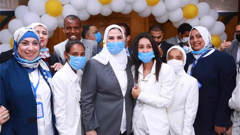 «القباج» تُحذر من ضرب الأطفال.. و«بيوت مصر» لدعم الأيتام: وزيرة الإنسانية