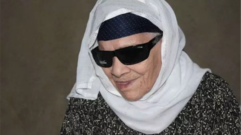 رحيل الحاجة زينب المتبرعة بذهبها لـ تحيا مصر عن عمر 98 عاماً