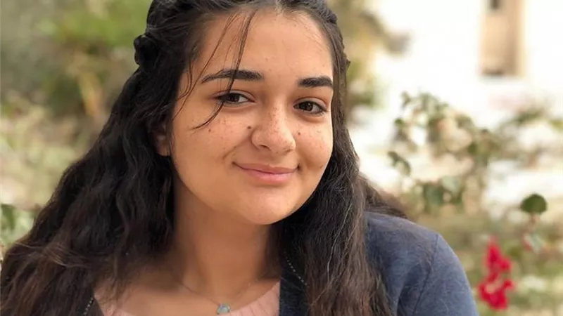 ملك أحمد زاهر تكشف لـ«هير نيوز» حقيقة توقف «الفارس»
