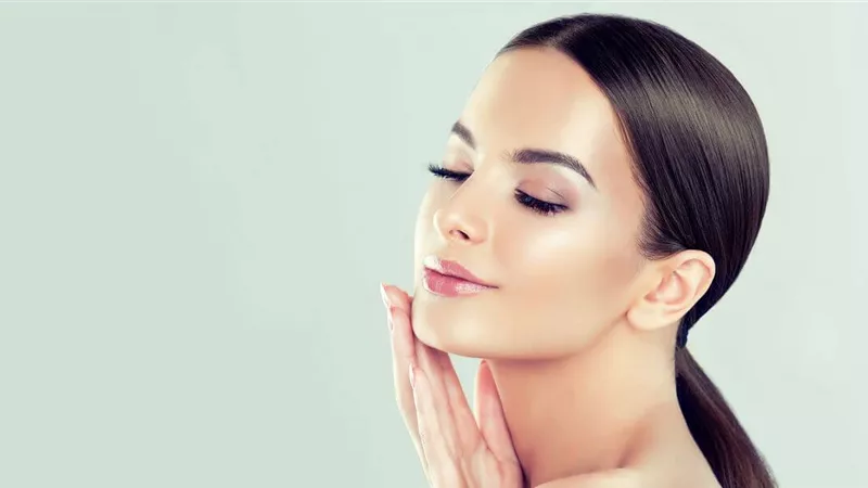 5 نصائح لمكياج مثالي لصاحبات البشرة الدهنية