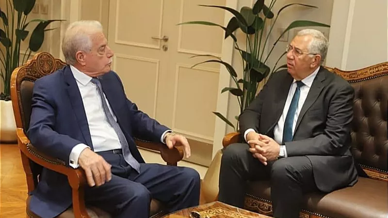 محافظ جنوب سيناء ووزير الزراعة يناقشان انشاء مصنع ثلج وحلقة السمك
