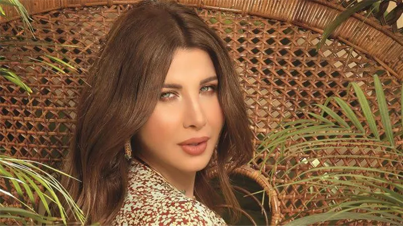 في عيد ميلاد نانسي عجرم .. كيف خطفت ملكة البوب قلب رونالدو ومحمد عبده؟