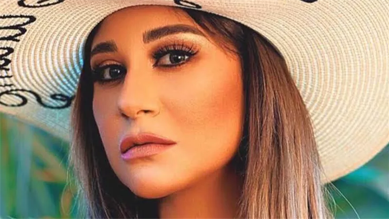 إنجي شرف عن والدها: عمري ما حسيت إنه أبويا الحقيقي (فيديو)