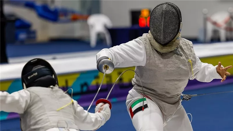 195  لاعبة في بطولة العالم لسلاح الإيبية للسيدات بالإمارات