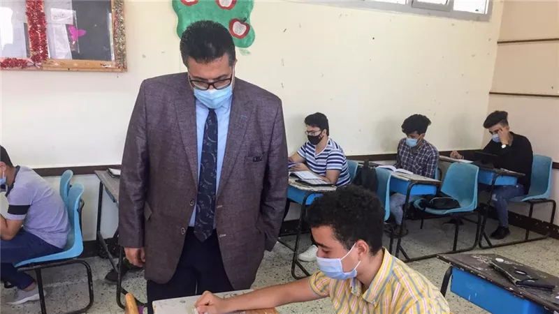 1227 طالبًا يؤدون امتحانات الدبلومات الفنية بجنوب سيناء