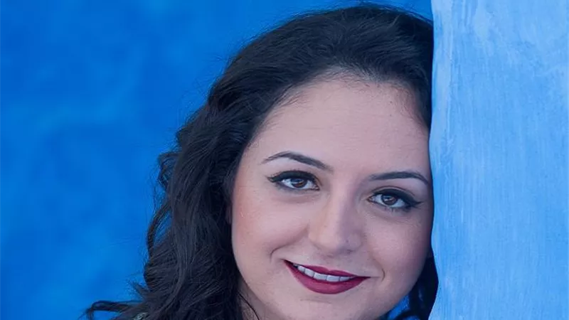 بعد مشاركتها في مهرجان فاس للموسيقى العالمية .. من هي نبيلة معن؟