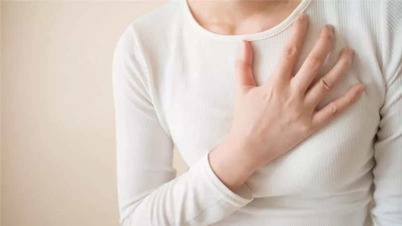 4 أعراض تخبرك أنك على وشك الإصابة بنوبة قلبية .. احذريها