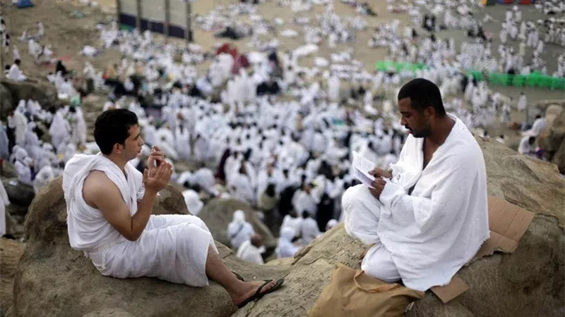 هل الحج يغني عن الصلوات الفائتة؟ «الإفتاء تُجيب»