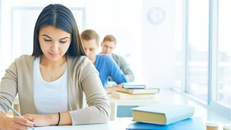 لطلاب الثانوية العامة.. 5 بدائل صحية تغنيك عن الكافيين
