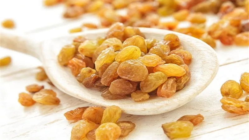 تفسير رؤية الزبيب في المنام لابن سيرين