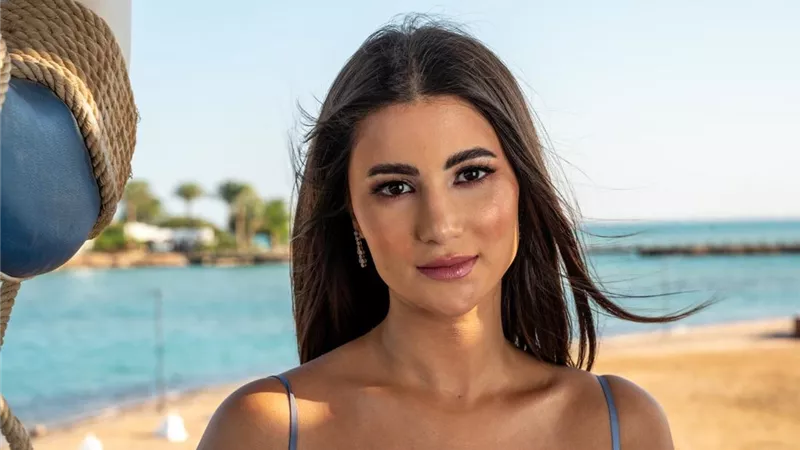 هدي الأتربي تشكر جمهورها بعد التصويت بدورها بمسلسل العتاولة