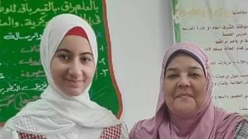 «هير نيوز» تهنئ الطالبة نورهان النبوي لتفوقها في الشهادة الإعدادية بجنوب سيناء