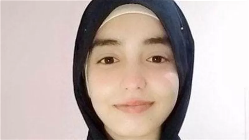 «هير نيوز» تهنئ الطالبة وفاء عبدالحليم الثالثة في الشهادة الإعدادية بجنوب سيناء