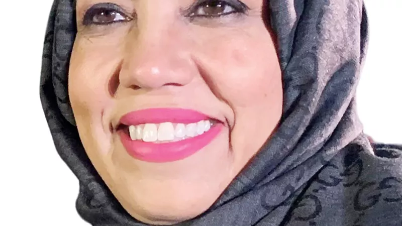 هل مريض‭ ‬السكر‭ ‬يمكنه عمل‭ ‬زراعة‭ ‬الأسنان؟.. ‬نوال المطوع تجيب