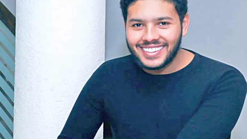 محمد شاهين يستعد لطرح أغنية «ملعونة المشاعر» قريبًا 