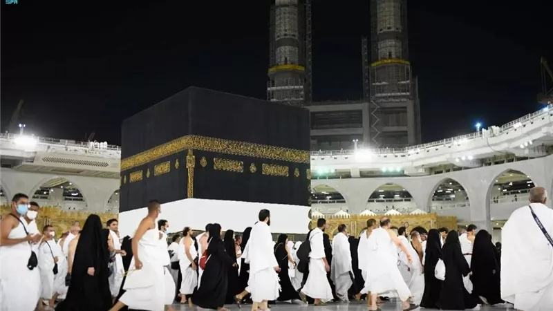  ما حكم تقديم طواف الإفاضة على رمي جمرة العقبة؟ «الإفتاء تُجيب»