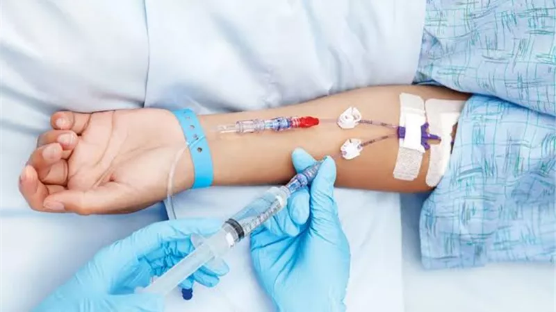 واقعة طبيبة ترفض منح مريضة سرطان علاجها الكيماوي تغضب نشطاء السوشيال ميديا 