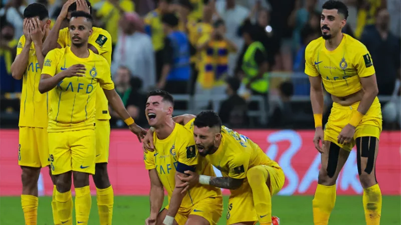 انتهاء موسم كريستيانو رونالدو بالدموع مع «النصر» بسبب «الهلال»