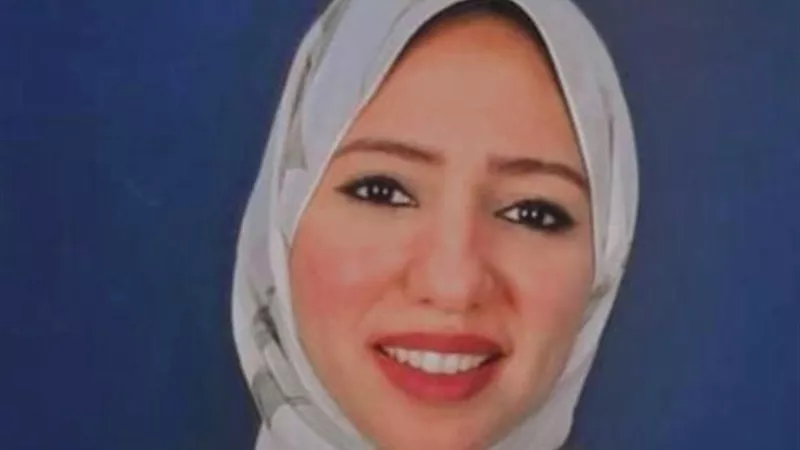 بقلم آيه شعراوي: ممسوح بيكي الأرض 