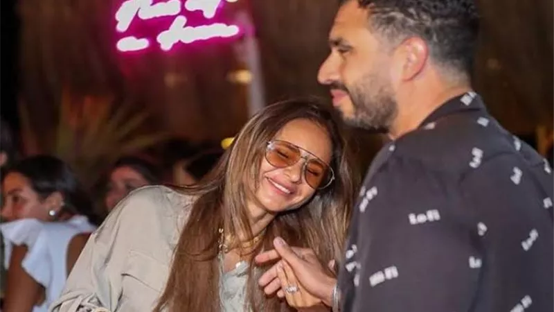 أول رد من نيللي كريم بعد طلاقها : في اللامكان تجد نفسك 