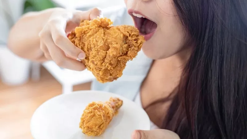 في عيد الأضحي.. 4 أطعمة يجب تجنبها للحفاظ على صحتك