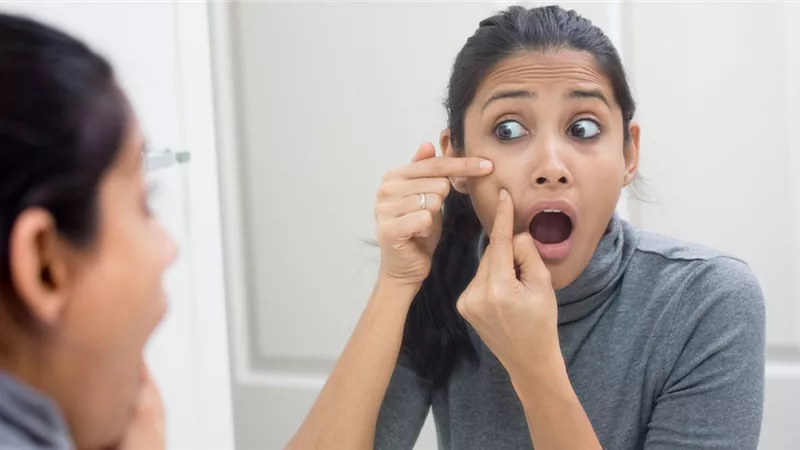 4 أسباب لتعرض المرأة لزيادة هرمون الذكورة ..منها الوجبات المصنعة