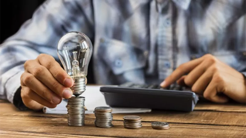 لربات البيوت.. 4 عادات سيئة تسبب في زيادة استهلاك الكهرباء في بيتك