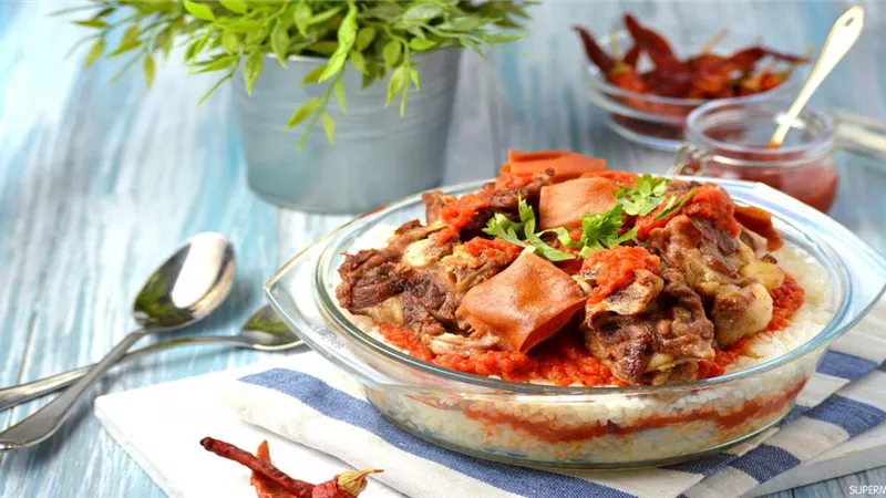 أكلات عيد الأضحى.. طريقة عمل الفتة باللحمة الضاني 