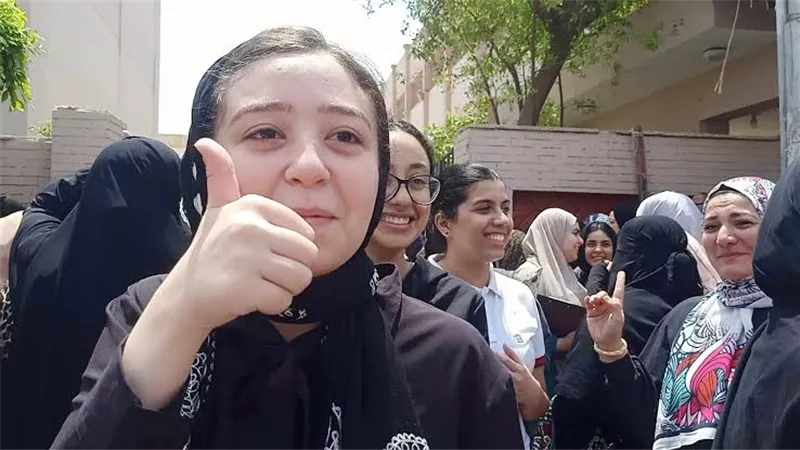 التعليم تنصف بنات الثانوية العامة في امتحان الفيزياء 2024 