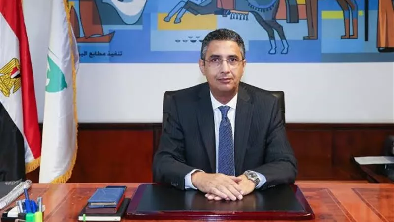 ماذا ينتظر سيدات مصر من وزير التموين الجديد شريف فاروق؟ 