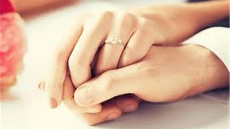 10 علامات إذا ظهرت على خطيبك تخلصي منه فورًا
