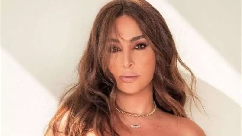 إليسا تثير الجدل برأيها عن «المساكنة» قبل الزواج