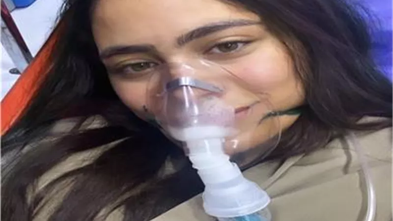 بعد أزمة حقيبتها .. الفنانة هاجر أحمد تتعرض لوعكة صحية 