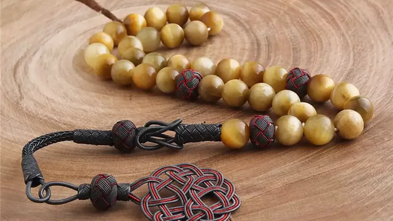 تفسير رؤية السبحة في المنام وإرتباطها بالذرية الصالحة
