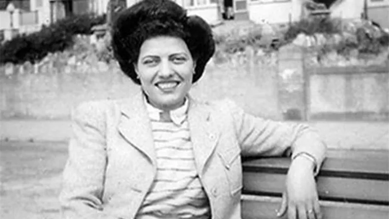 سميرة موسى | عالمة مصرية احتكرت المركز الأول في جميع مراحل دراستها