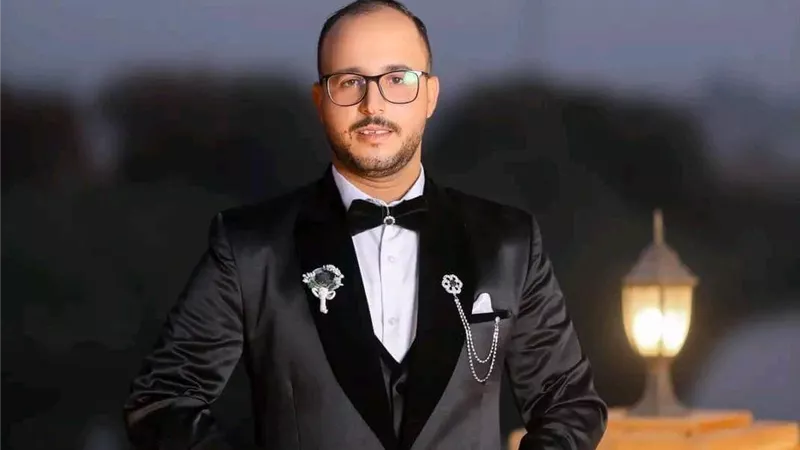 طعن طبيب سوهاج يشعل الجدل.. ونشطاء يطالبون بإقالة المحافظ بعد طبيبة المراغة