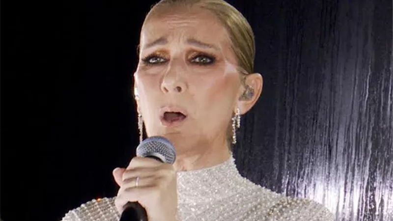 Celine Dion بأداء عاطفي مؤثر تختتم افتتاح أولمبياد باريس 2024 (صور)